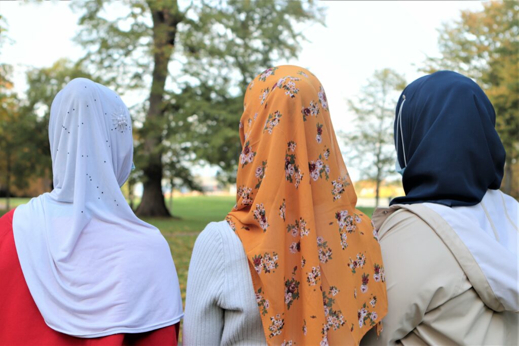 Nye rapporter undersøger jøders og muslimers oplevelse af livet i København efter 7. oktober 2023